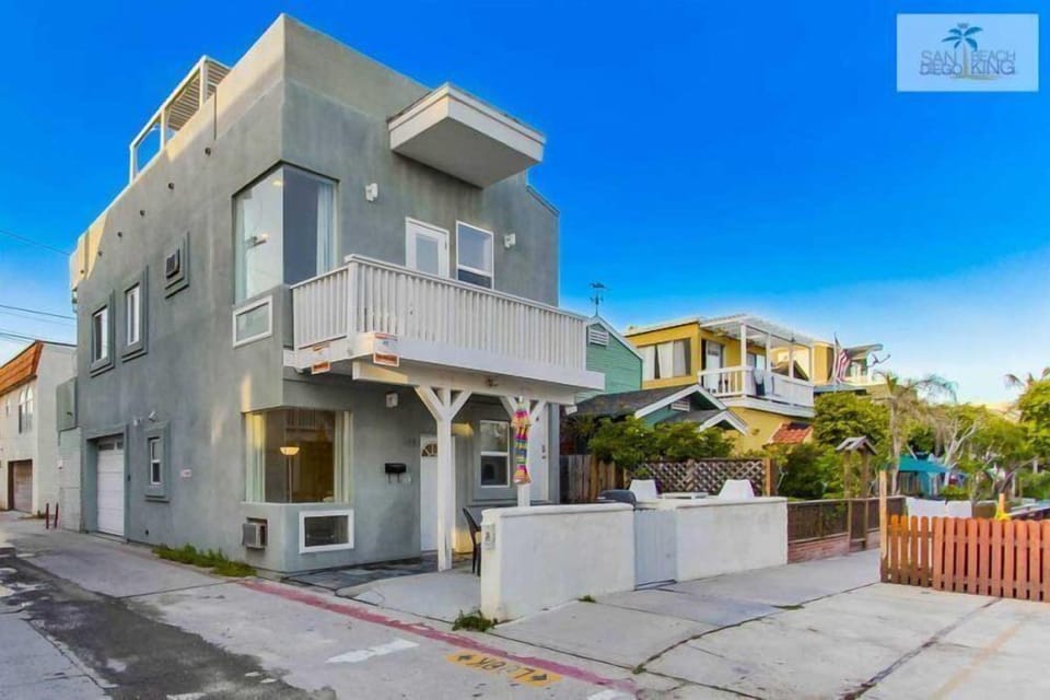 Surf Stars Studio ground floor beach house