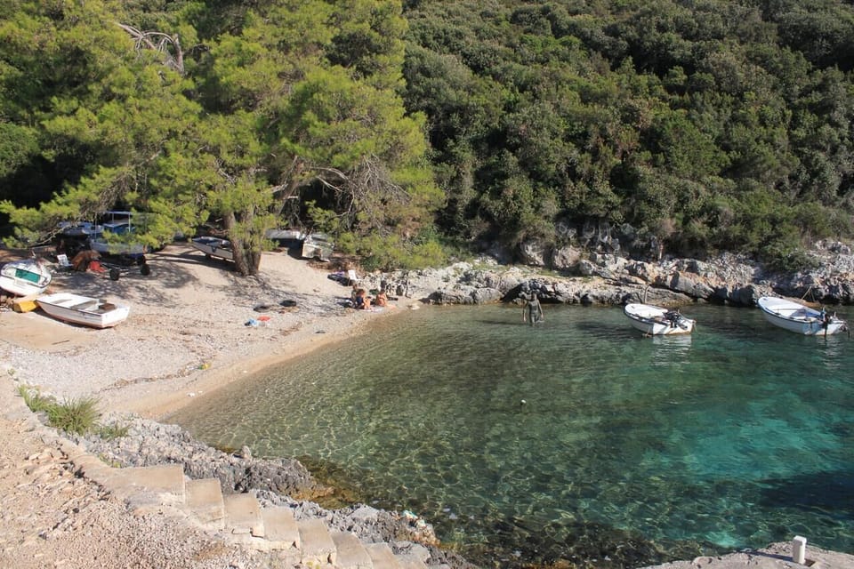 Nearby beaches