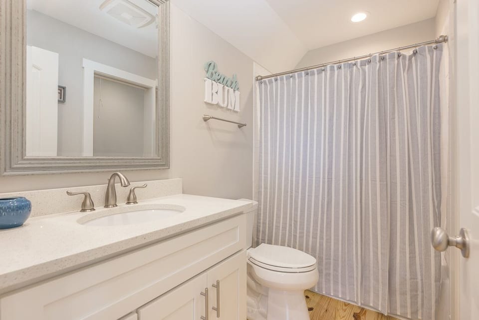 Upstairs bathroom