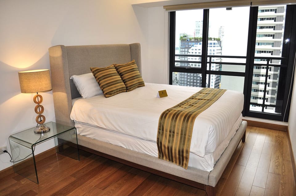 Very Cozy 1-BR Deluxe Unit @ Milano 2002