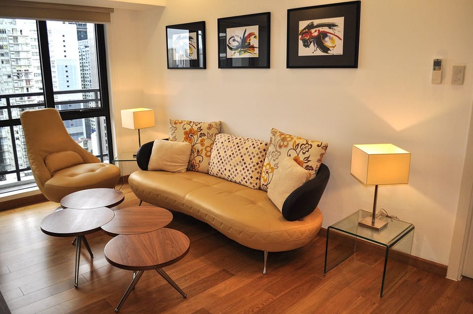Very Cozy 1-BR Deluxe Unit @ Milano 2002