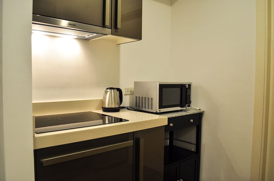 Deluxe Spacious 1-BR Unit @ Milano 2103