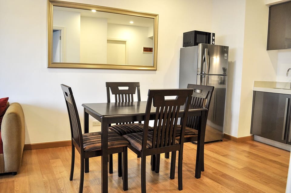 Great City View -1BR Deluxe @Milano 2303
