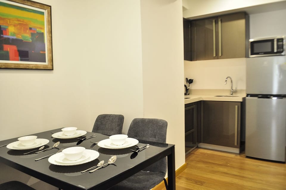 1BR Deluxe Apt CBD-Makati @ Milano 1901B