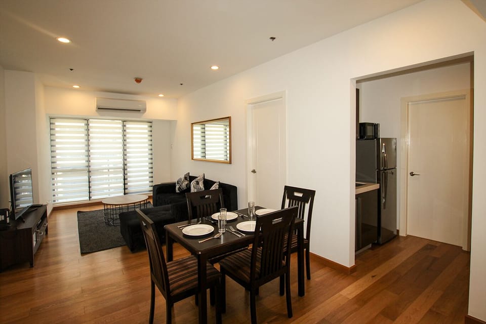 Stunning 2-BR Superior Apt @ Milano 1402