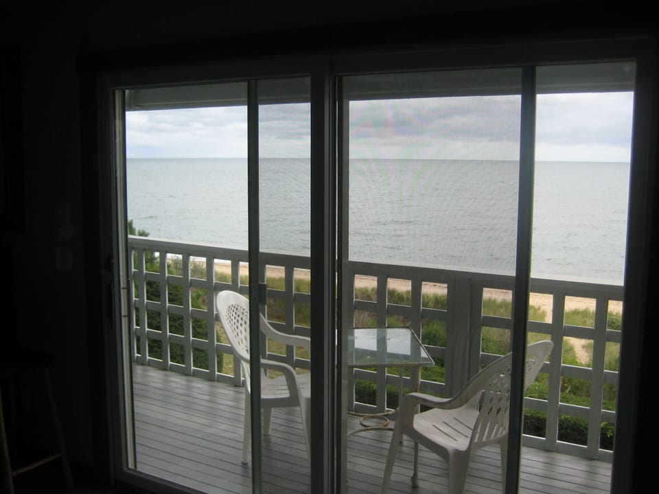 veranda off master bedroom