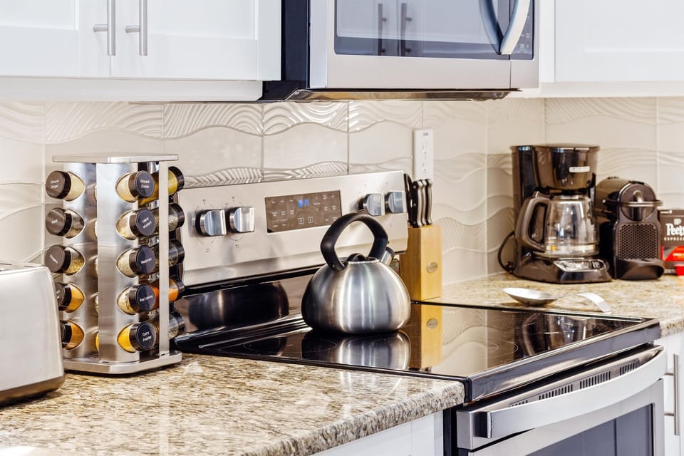 Fully equipped kitchen