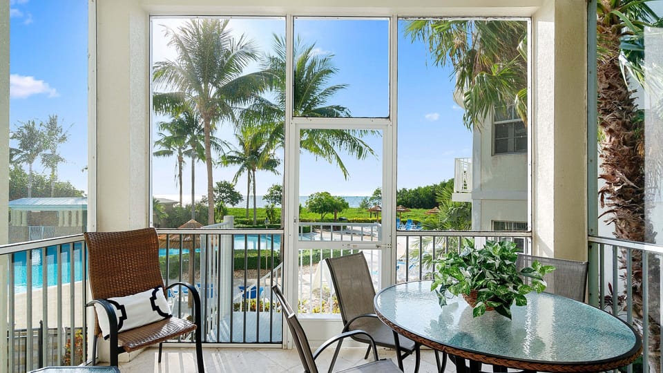 Screened-in Balcony - 2nd Floor