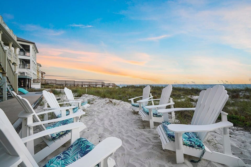 Tropic Like It's Hot - Crystal Beach - Outdoor Seating