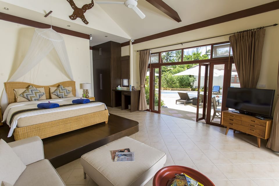 Wonderful 2BRM Villa with pool & gardens