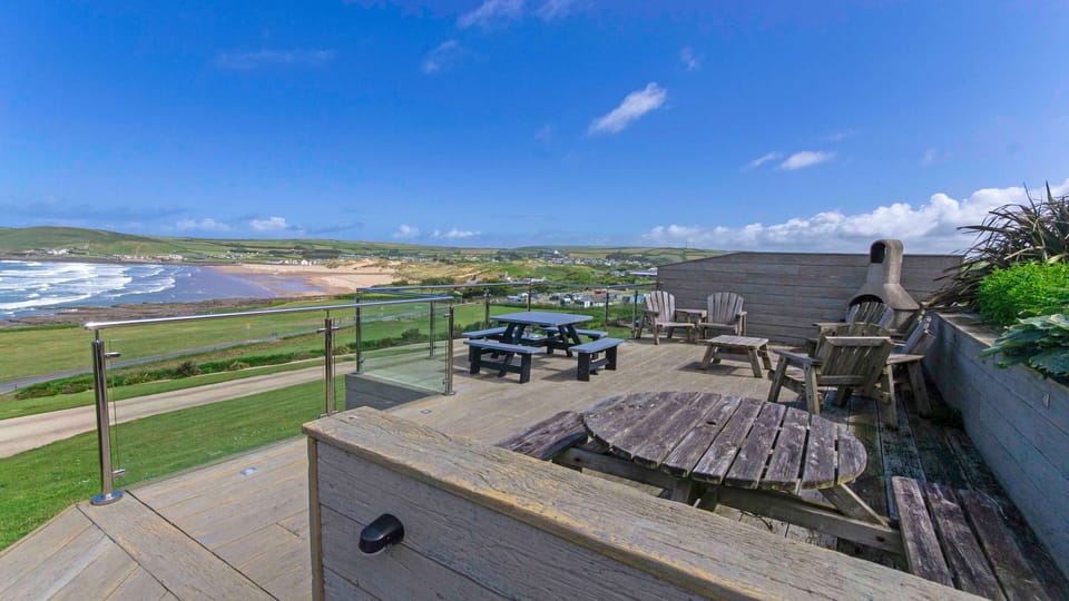 Decking area with BBQ