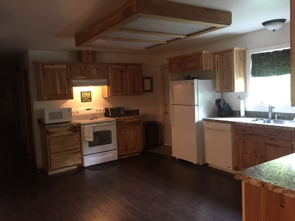 Knotty Alder Kitched