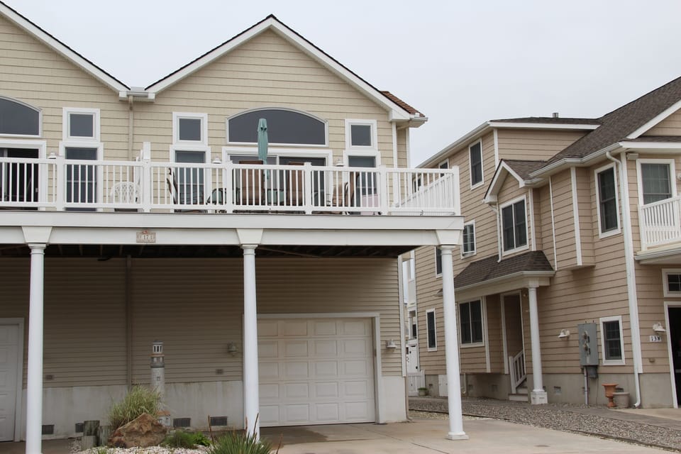 East unit of the duplex...closer to the ocean!