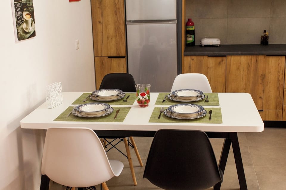 Breakfast, Lunch & Dinner