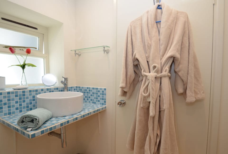 dressing gowns included