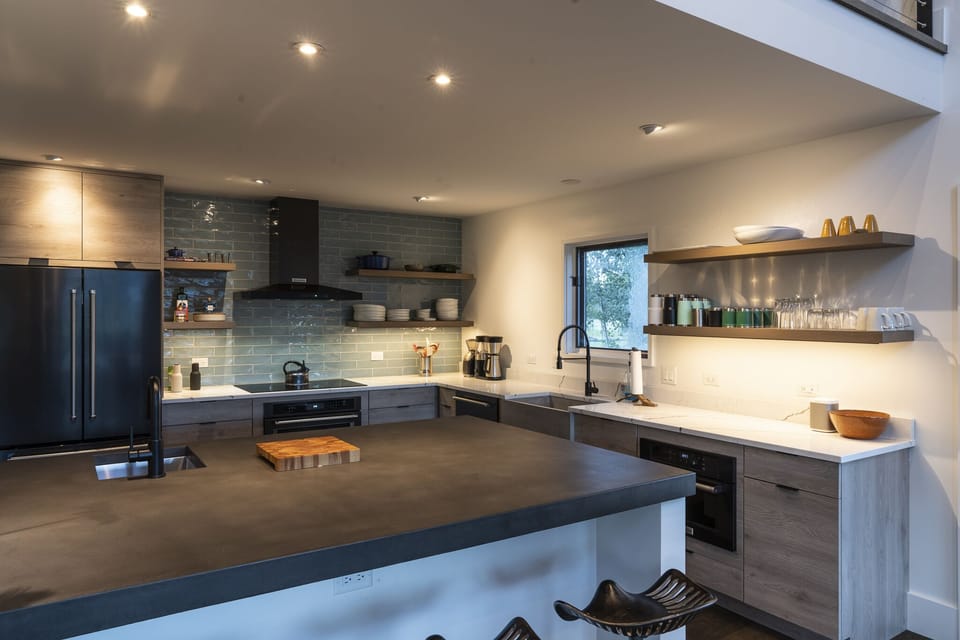 Fully Equipped Kitchen w/ All Cooking and Dining Essentials