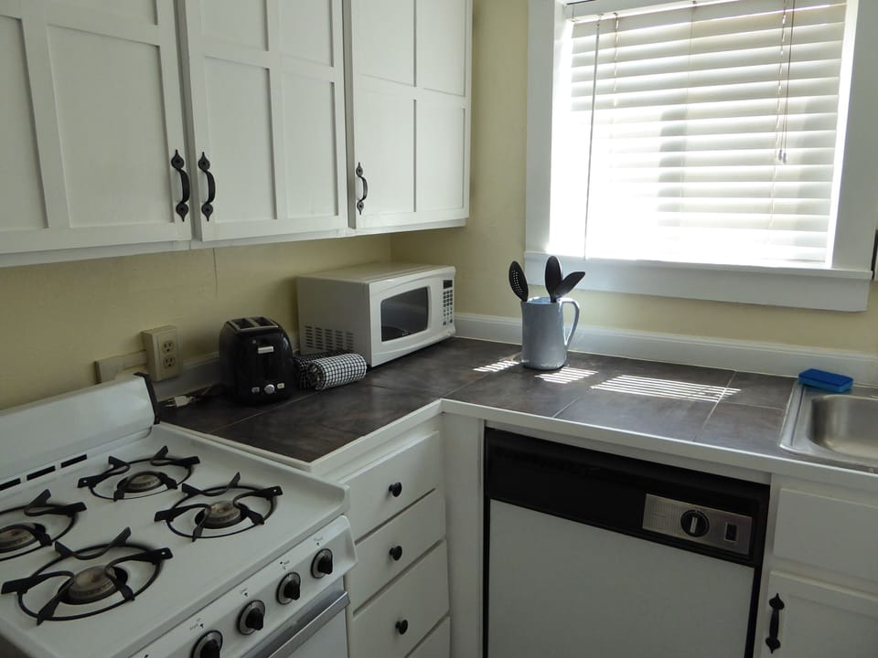 Kitchen: microwave, dishwasher,  stove, toaster, coffee maker & washer/dryer