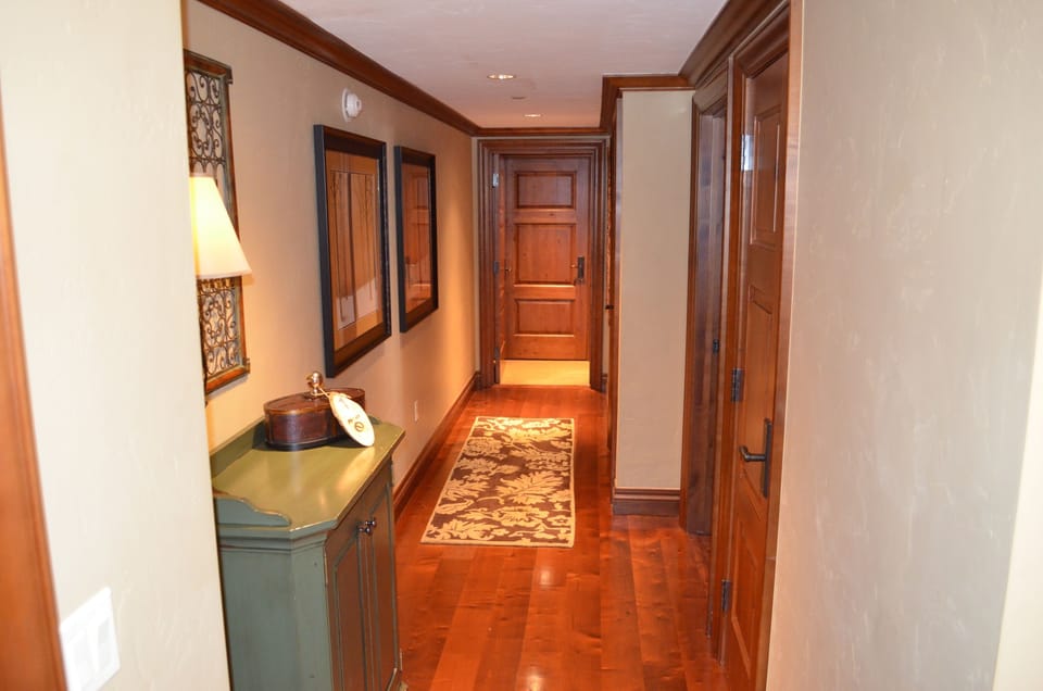 Hallway leading to Bedrooms