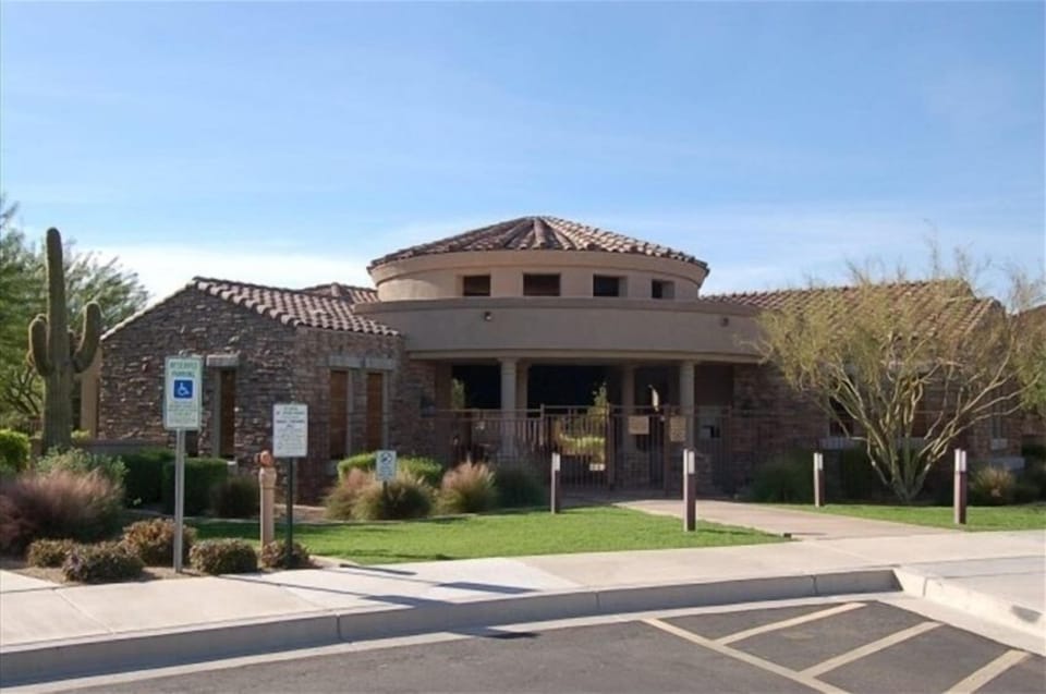 Community main entrance, view of the clubhouse