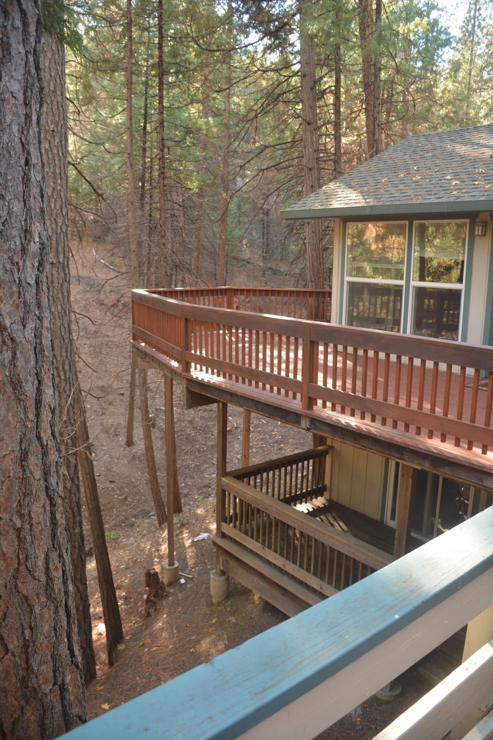 Side view of the deck from outside.