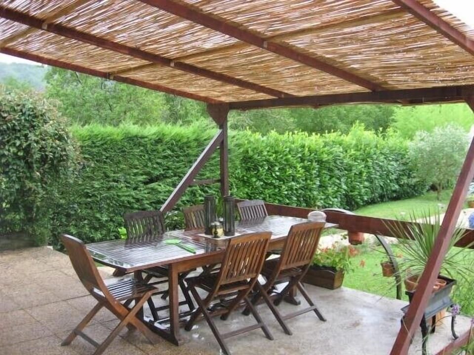 Terrace overlooking the pool