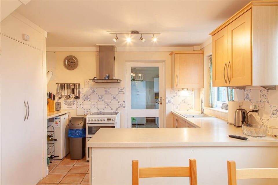Kitchen diner 