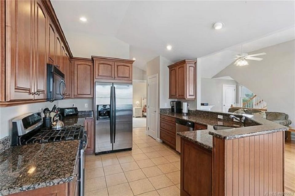 Kitchen - upper level