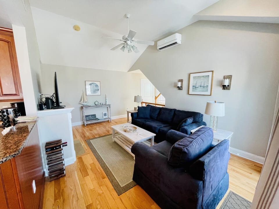 Living room - upper level
