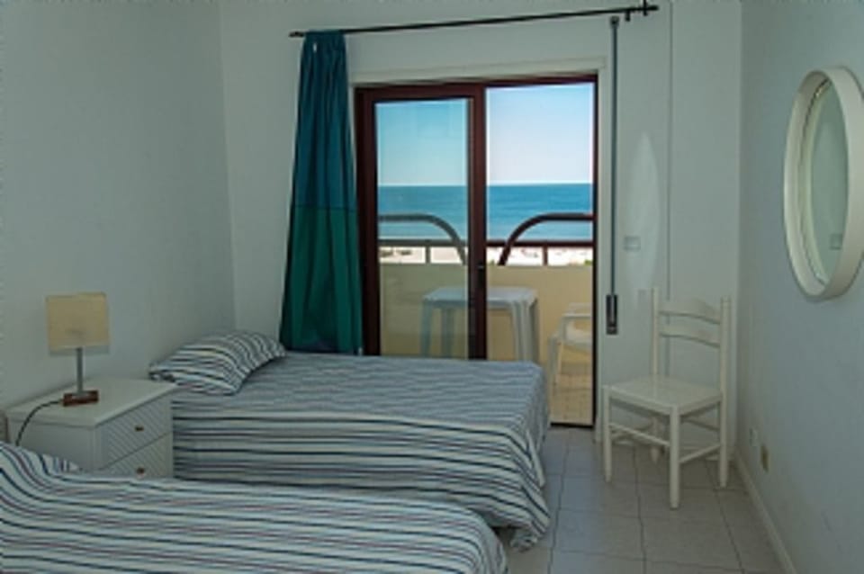 Bedroom T1