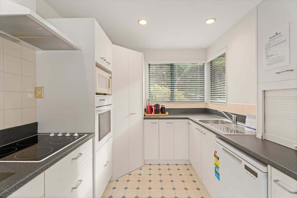 Open plan living with Remarkable views 