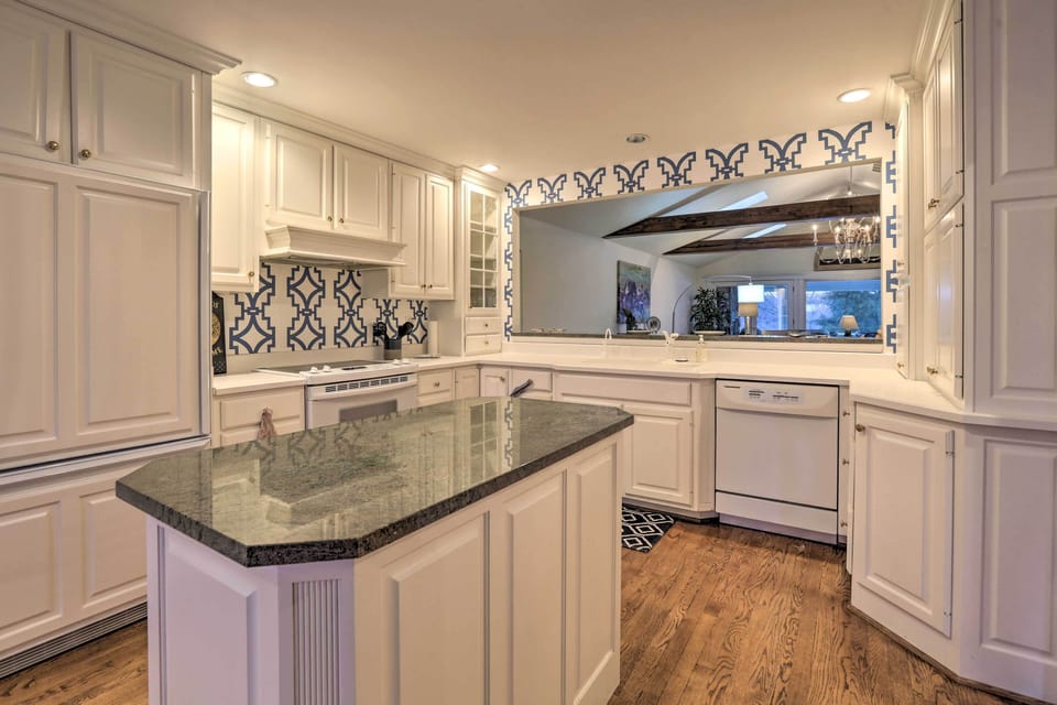 Kitchen | Fully Equipped | Cooking Basics & Spices