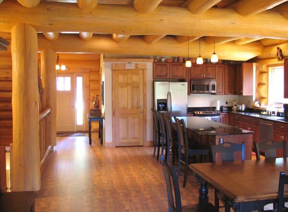 Entrance, kitchen & dining areas