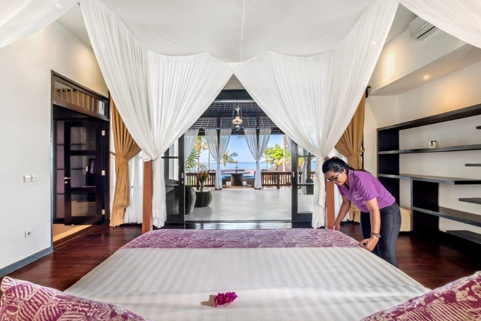 Fully Staffed included Chef, housekeeping, butler and villa manager