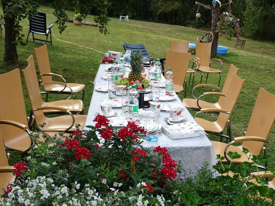 Outdoor dining