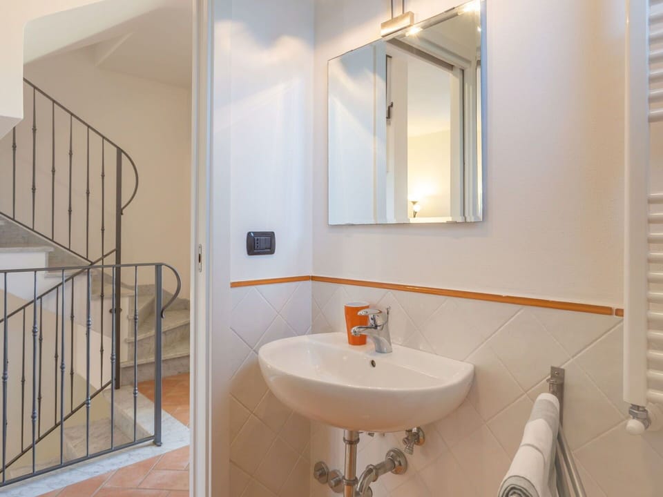 Bathroom, Room, Property, Interior Design, Tap, Wall, Architecture, House, Floor, Building