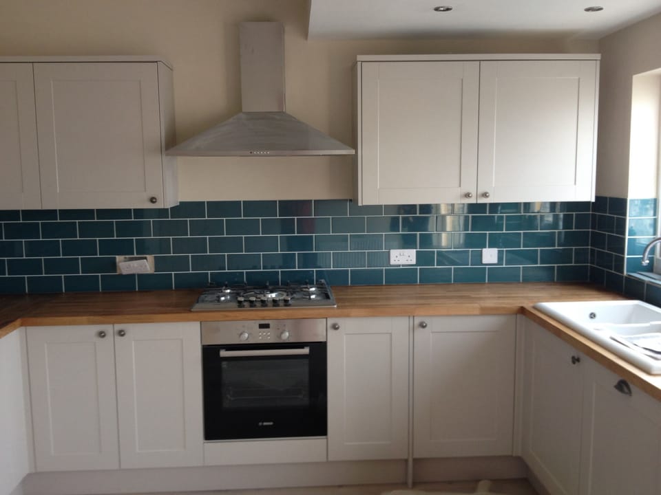 The well equipped kitchen.