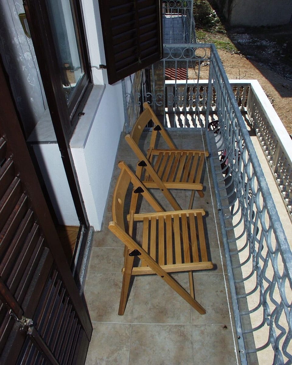 Balcony 2