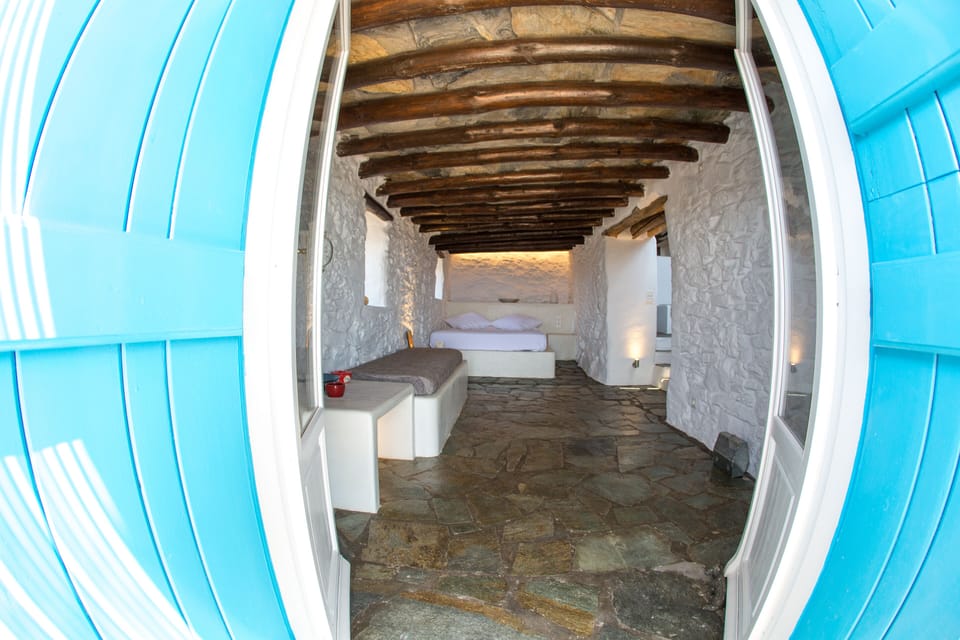 Step into your home. Blue and white: the colors of GREECE