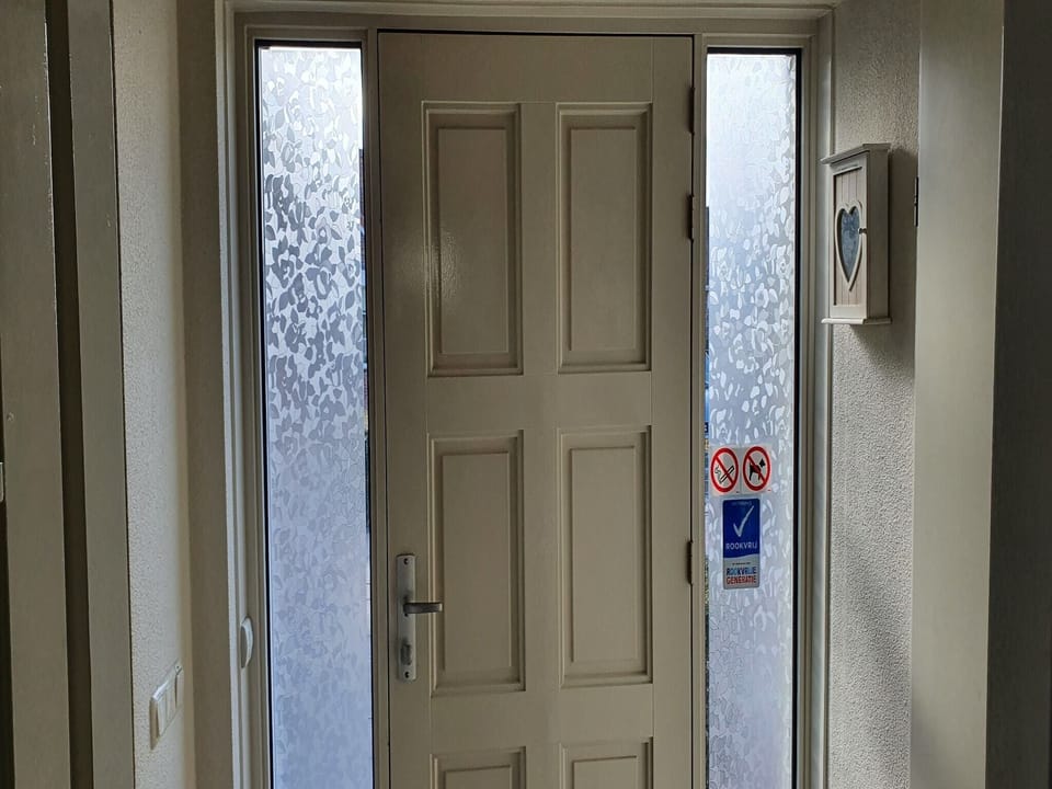 Entrance / Reception
