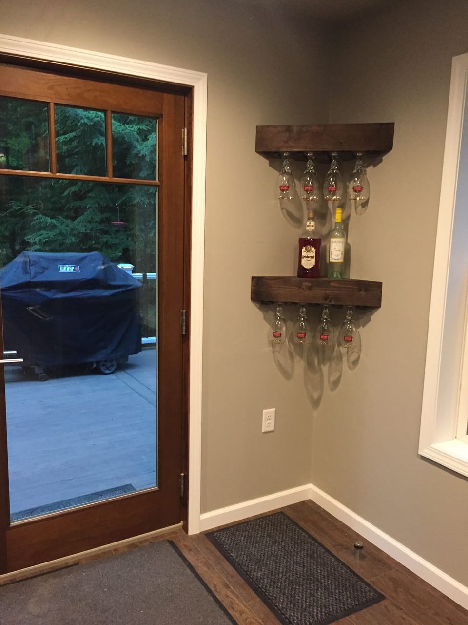 Corner wine rack