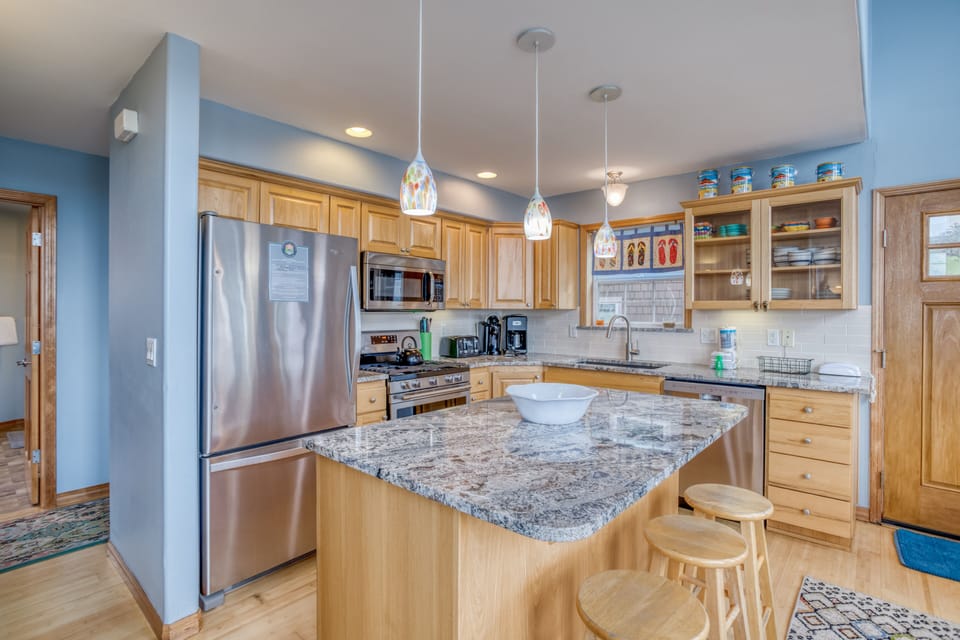 Well equipped Kitchen