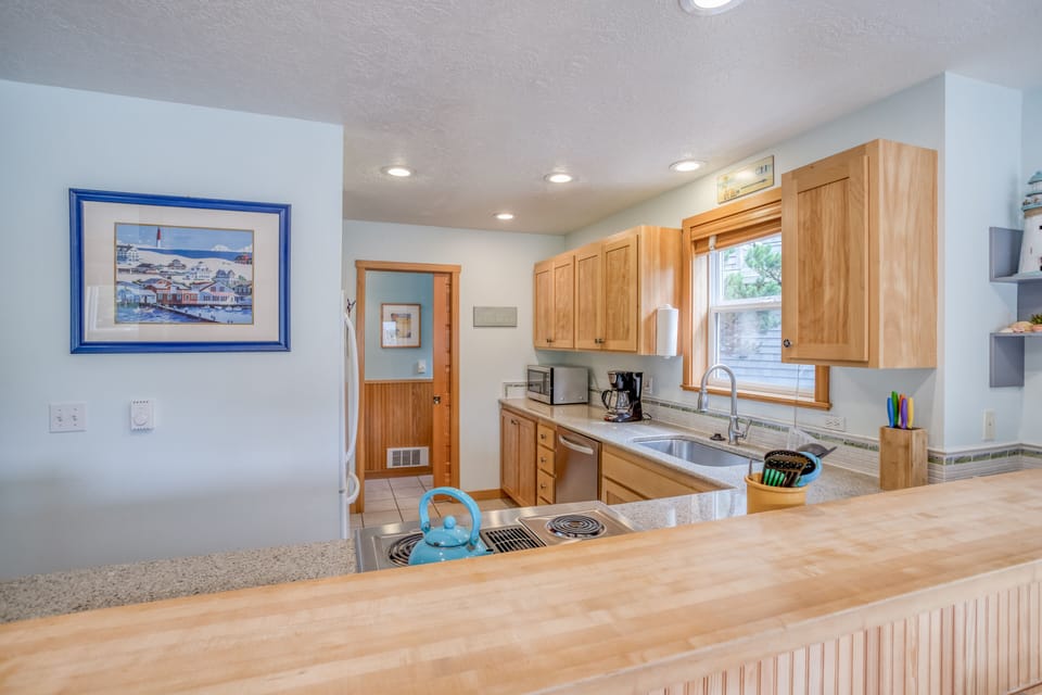 Fully equipped kitchen