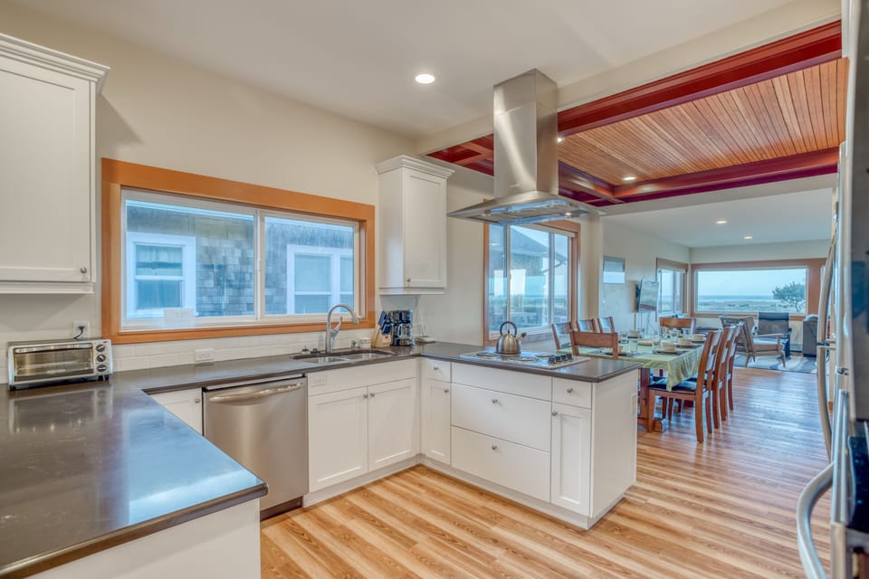 Spacious Kitchen Area