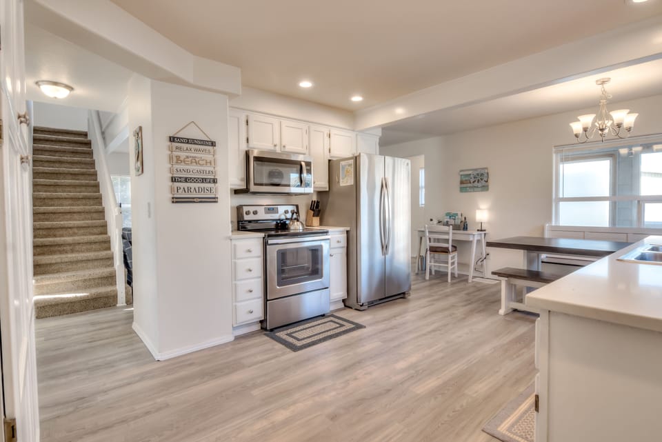 Kitchen with amenities