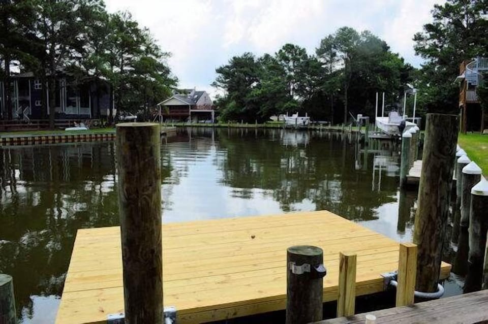 Floating Dock