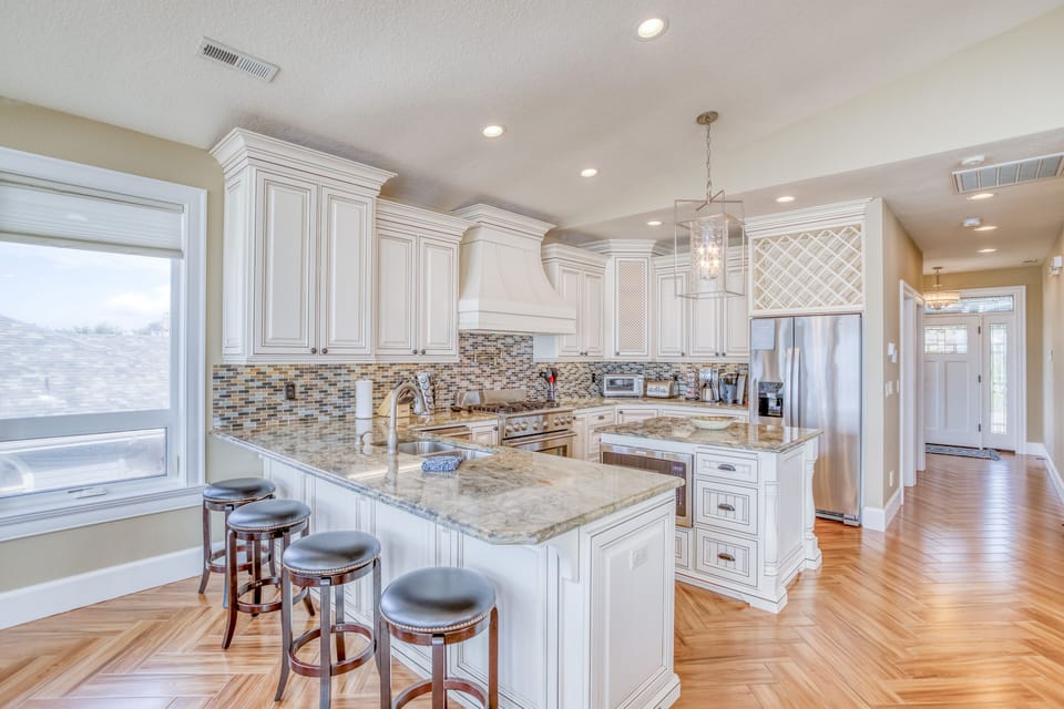 Kitchen Island with High Chairs