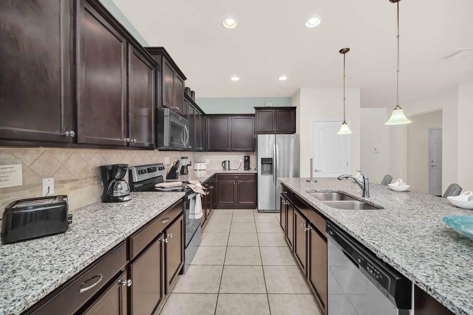 10-web-or-mls-8887-menton-loop