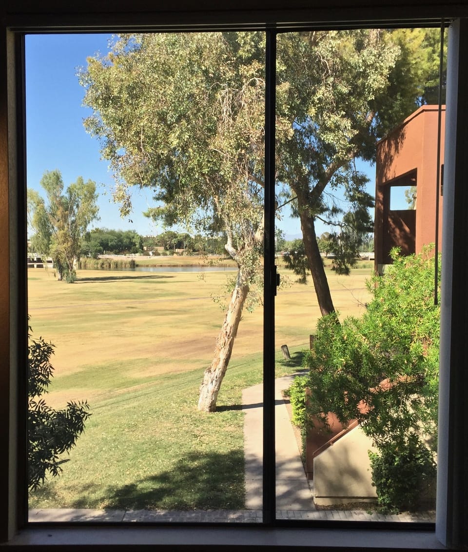 2nd bedroom golf course views.