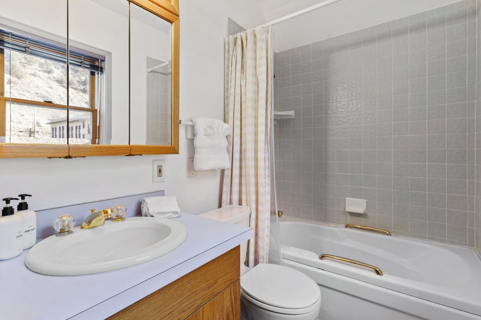 Primary bedroom ensuite has a tub