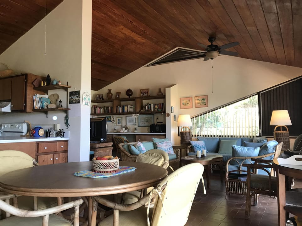 Livingroom/ Dining
